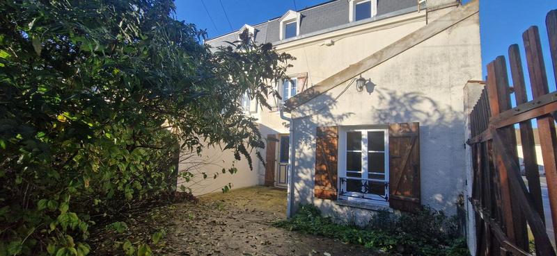 Maison - 94 m² - 4 pièces