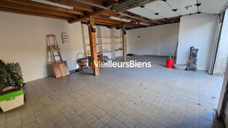 Maison - 180 m² - 9 pièces