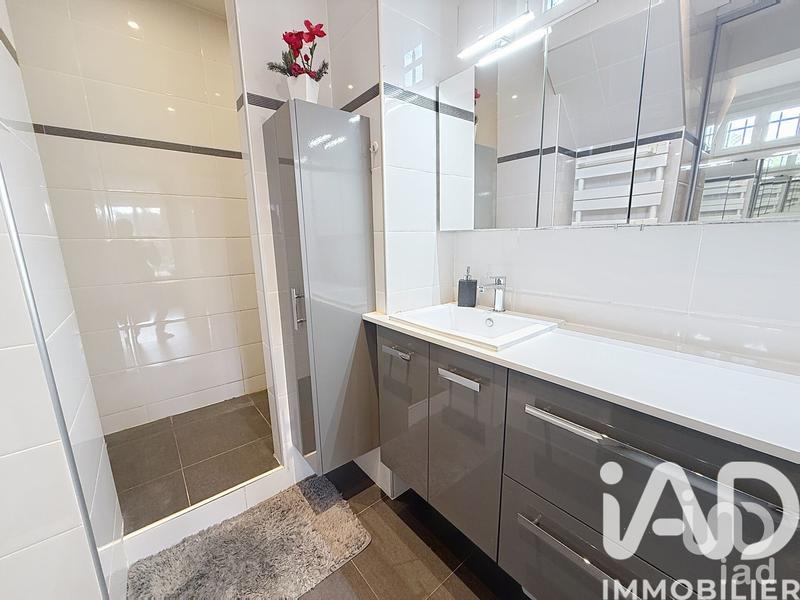 Maison - 174 m² - 7 pièces