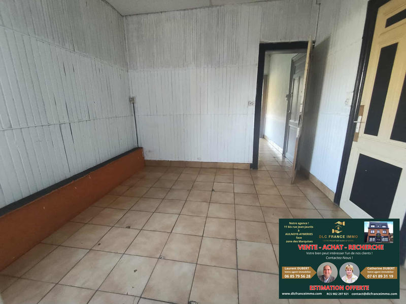 Maison - 250 m² - 8 pièces