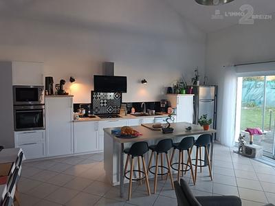 Maison - 206 m² - 5 pièces