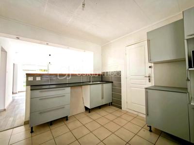 Maison traditionnelle - 100 m² - 5 pièces