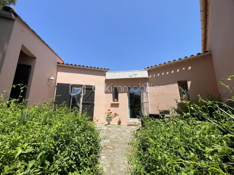 Maison traditionnelle - 100 m² - 4 pièces