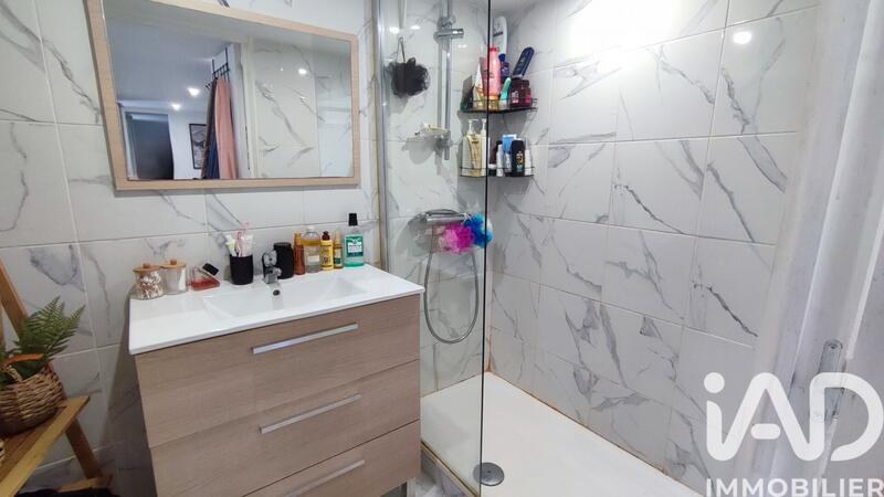 Maison - 328 m² - 16 pièces