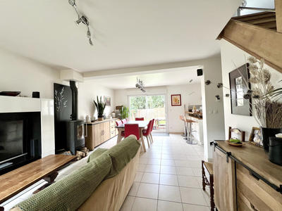 Maison - 93 m² - 5 pièces