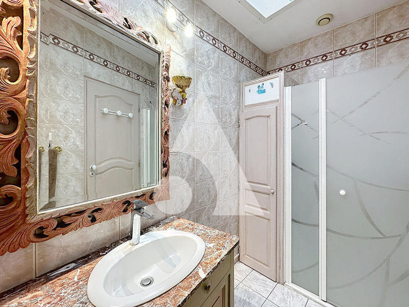 Maison - 140 m² - 7 pièces