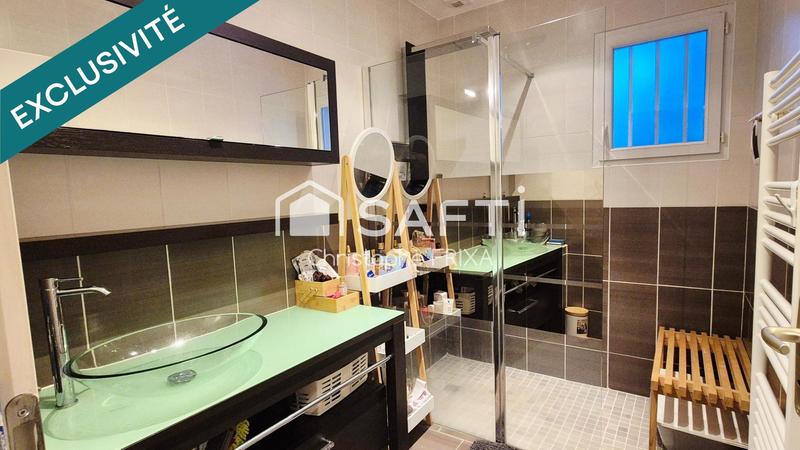 Maison - 185 m² - 8 pièces