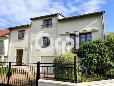 Maison - 162 m² - 6 pièces