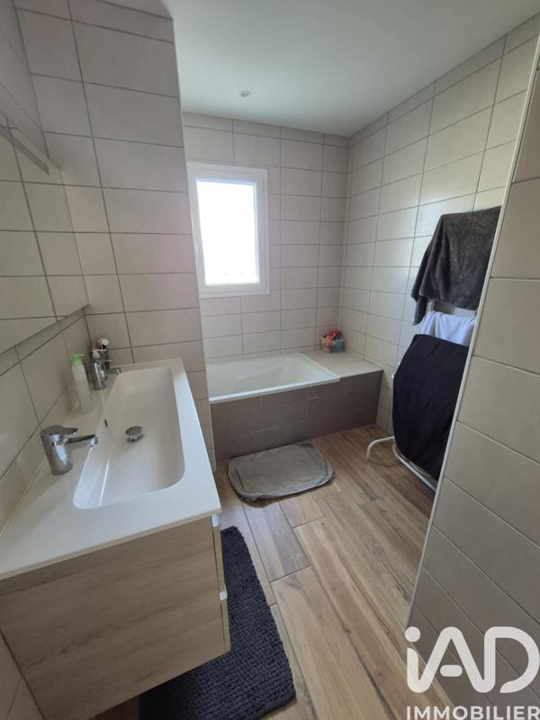 Maison - 204 m² - 7 pièces