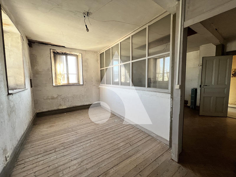 Immeuble - 200 m² - 9 pièces