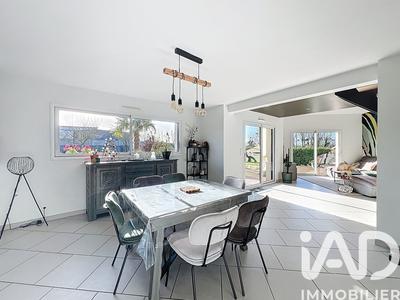 Maison - 139 m² - 5 pièces