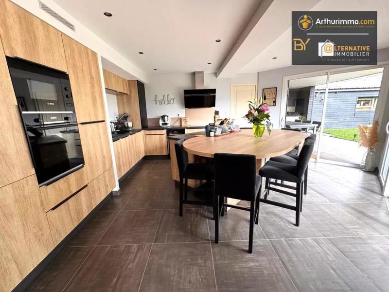 Maison - 141 m² - 5 pièces