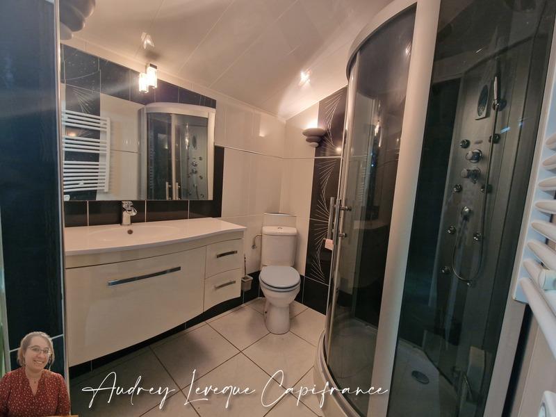 Maison - 179 m² - 7 pièces