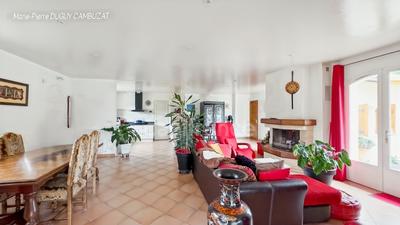 Maison - 172 m² - 6 pièces