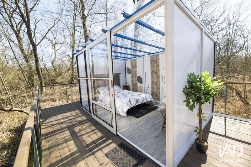 Local commercial - 22 000 m²