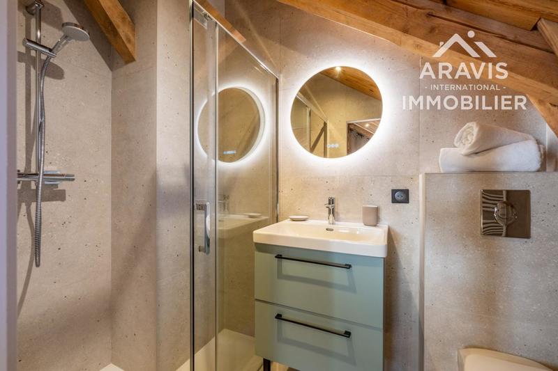 Appartement - 198 m² - 6 pièces