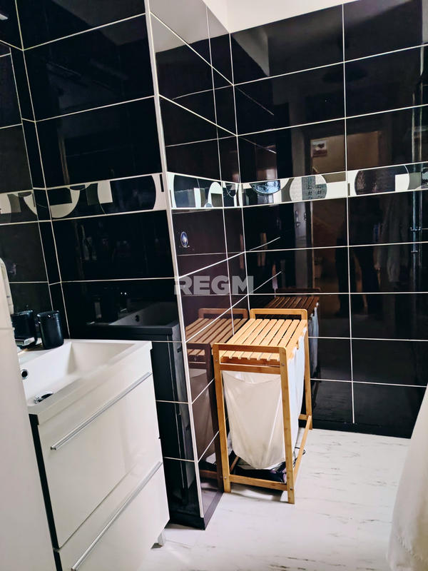 Maison - 116 m² - 6 pièces