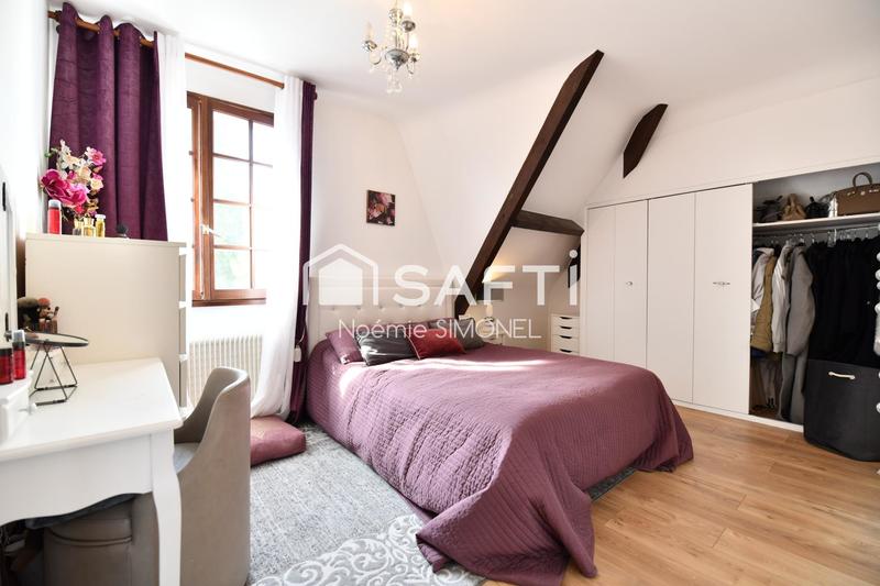 Maison - 211 m² - 8 pièces