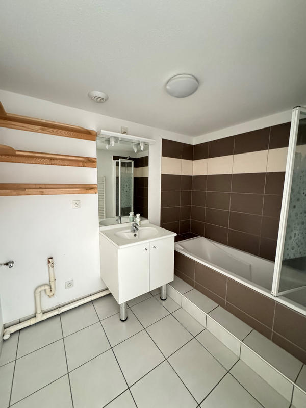 Appartement - 77 m² - 4 pièces