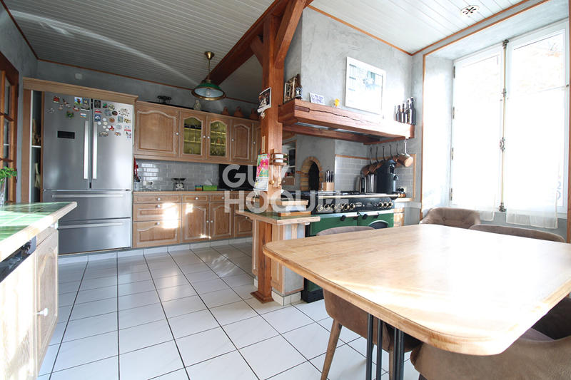 Maison - 163 m² - 6 pièces