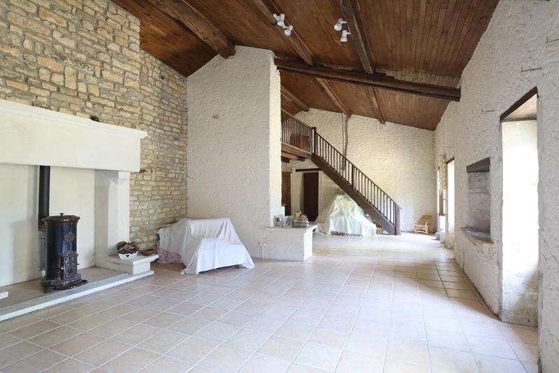 Maison - 218 m² - 8 pièces