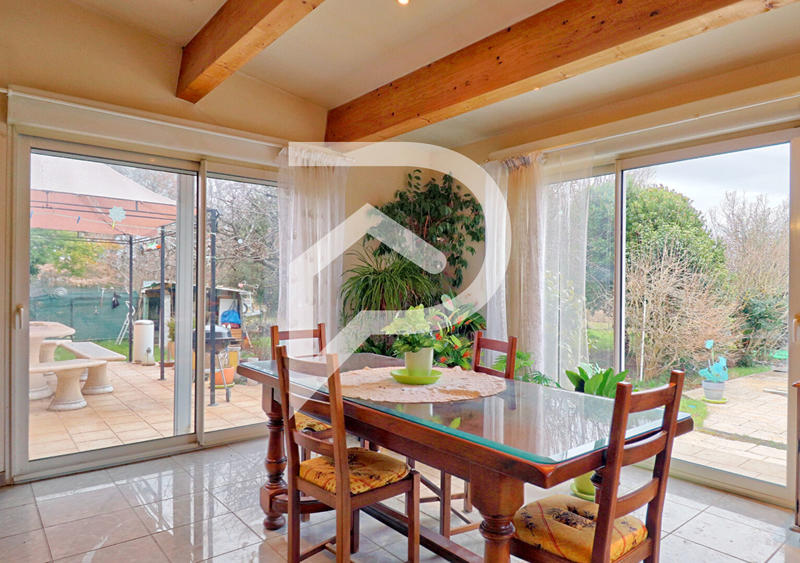 Villa - 170 m² - 6 pièces