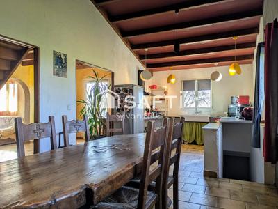 Maison - 105 m² - 5 pièces