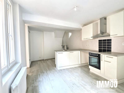 Maison - 84 m² - 4 pièces