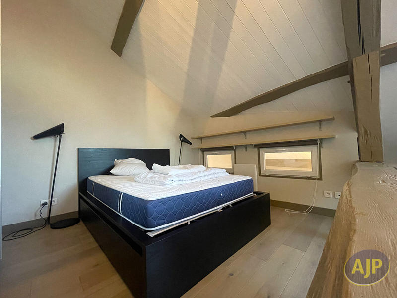 Appartement - 82 m² - 4 pièces