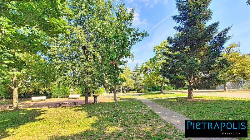 Appartement - 79 m² - 3 pièces