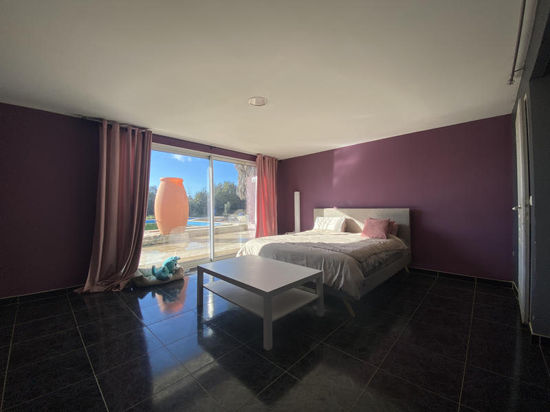 Villa - 370 m² - 8 pièces