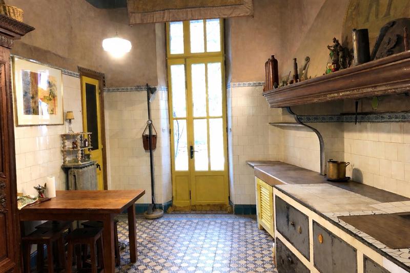 Demeure - 401 m² - 12 pièces