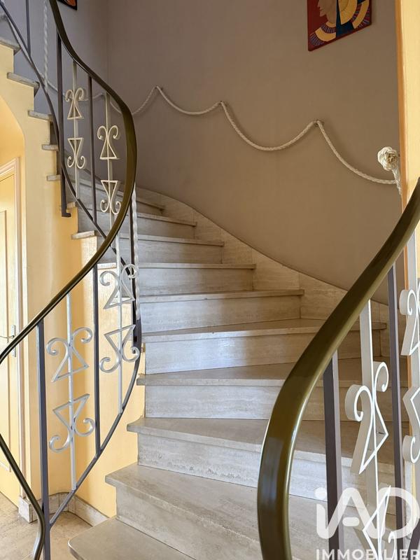 Maison - 167 m² - 7 pièces