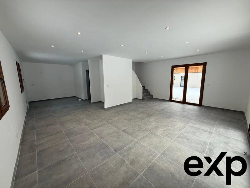 Maison - 98 m² - 4 pièces