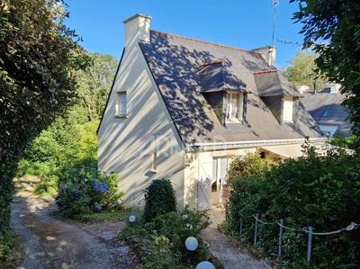 Maison - 113 m² - 8 pièces