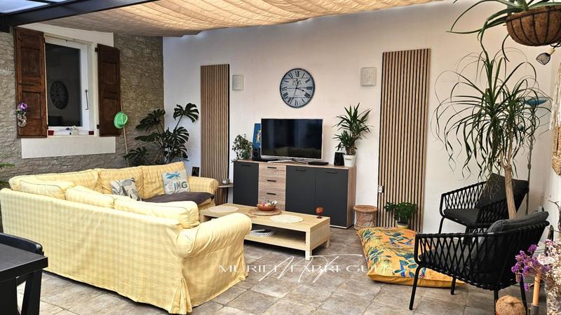 Maison - 181 m² - 6 pièces