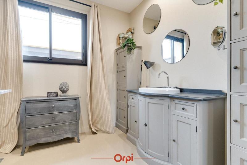 Maison - 199 m² - 5 pièces