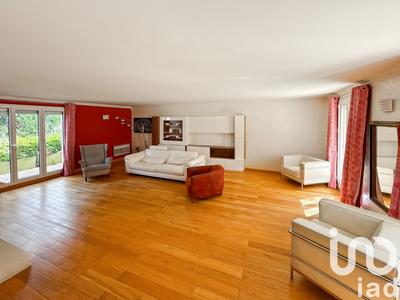 Maison - 209 m² - 8 pièces