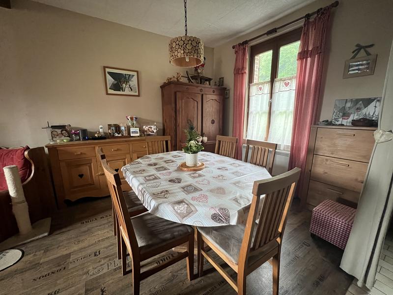 Maison - 86 m² - 5 pièces