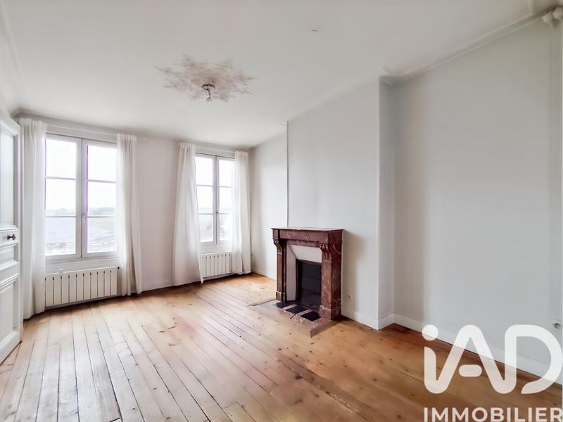 Maison - 217 m² - 9 pièces
