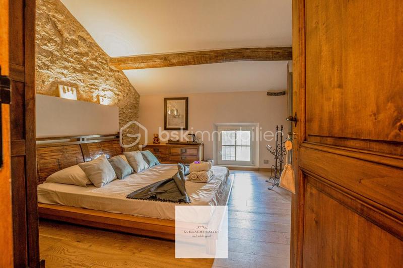 Mas - 486 m² - 10 pièces