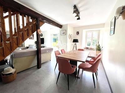 Maison - 105 m² - 4 pièces