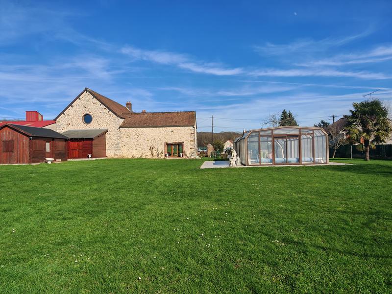 Longère - 418 m² - 14 pièces