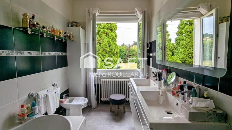 Maison - 138 m² - 7 pièces