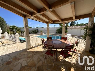 Maison - 230 m² - 8 pièces