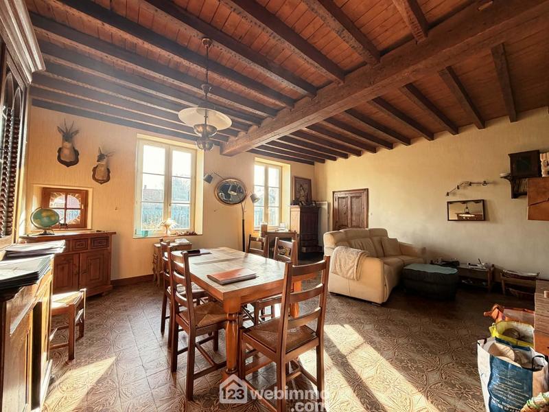 Maison - 226 m² - 7 pièces