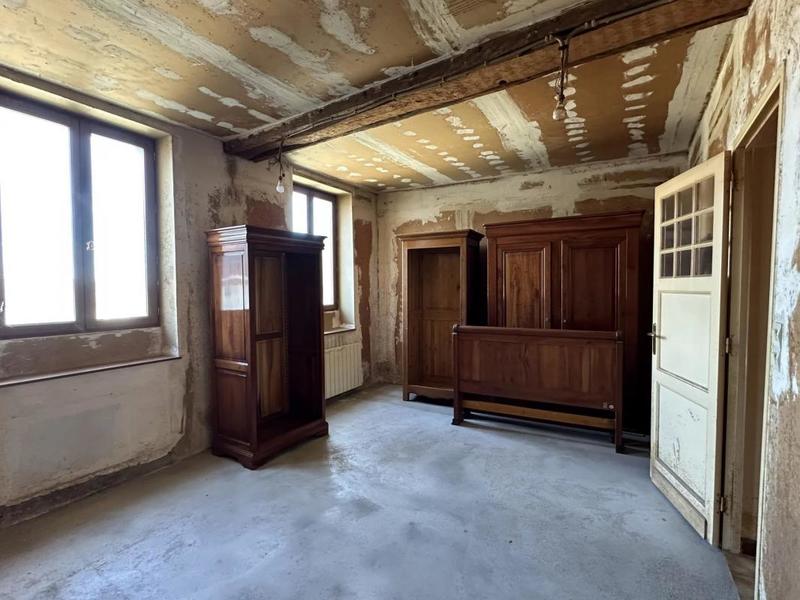 Maison - 185 m² - 7 pièces