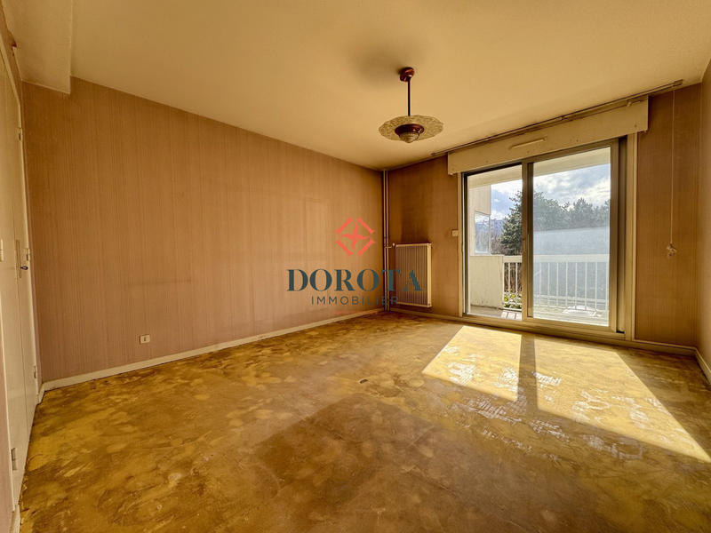 Appartement - 85 m² - 3 pièces