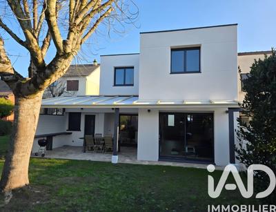 Maison - 125 m² - 6 pièces