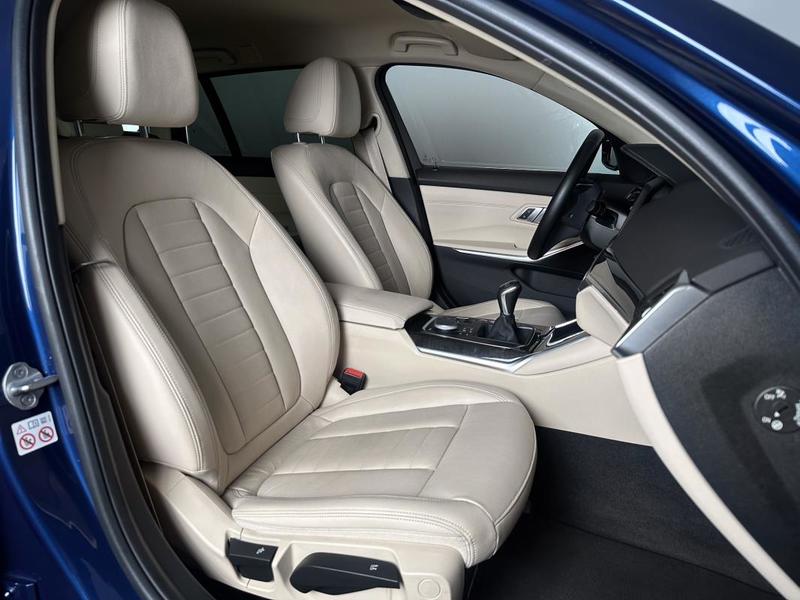 Bmw Série 3 Touring 318d Luxury Cuir Chauff Carplay Gps Full Led Attelage Élect Ja17p 318 d 2.0l G21